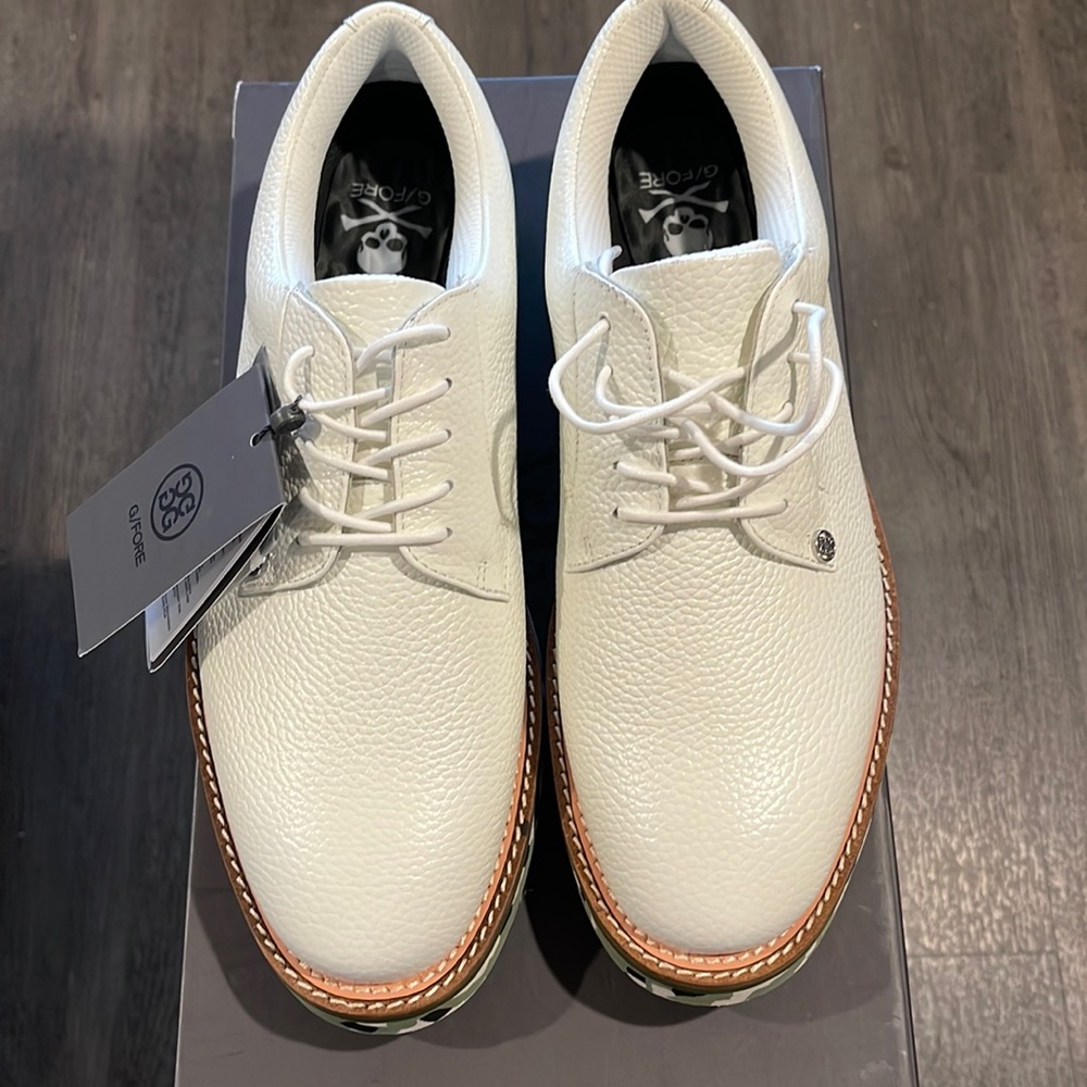 White G/FORE Golf ⛳️ shoe with camouflage stripe